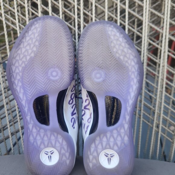 Nike Kobe 8 Protro "Court Purple" Size 6 - gently used - Picture 5 of 6